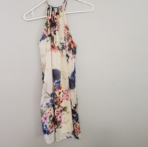 Peppermint Floral Dress / Size L